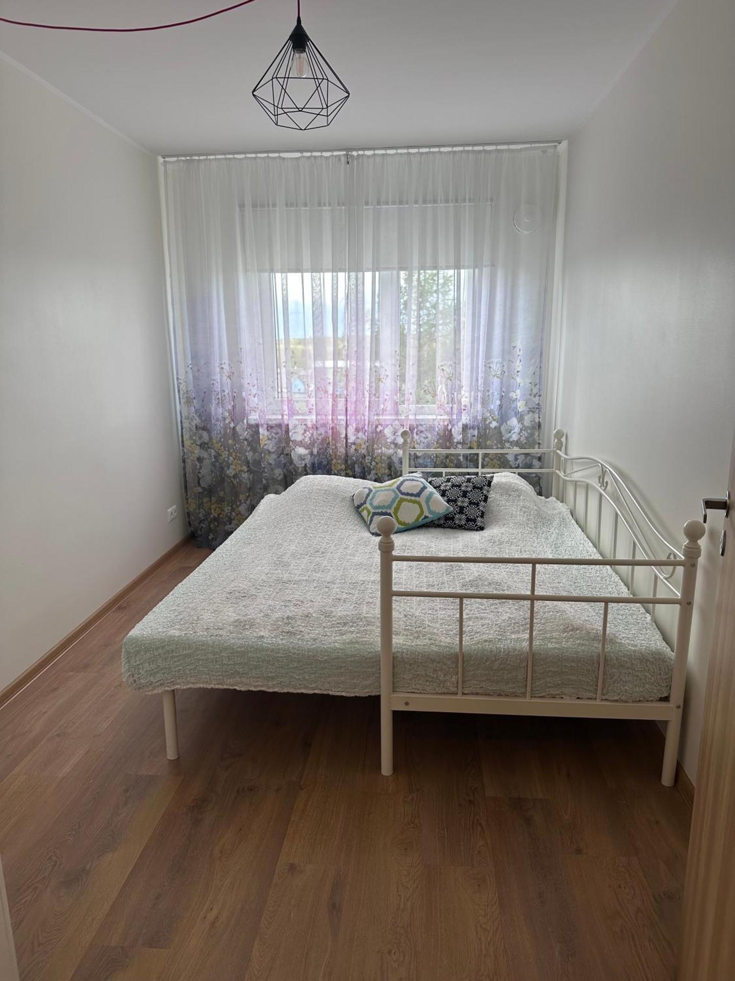 Kesklinna Apartement Хаапсалу Екстериор снимка